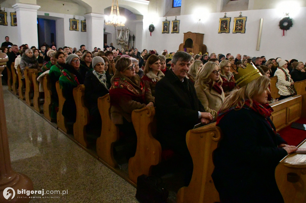 Łukowa połączyła tradycje. Orszak Trzech Króli, dunajowanie i lekcja tożsamości
