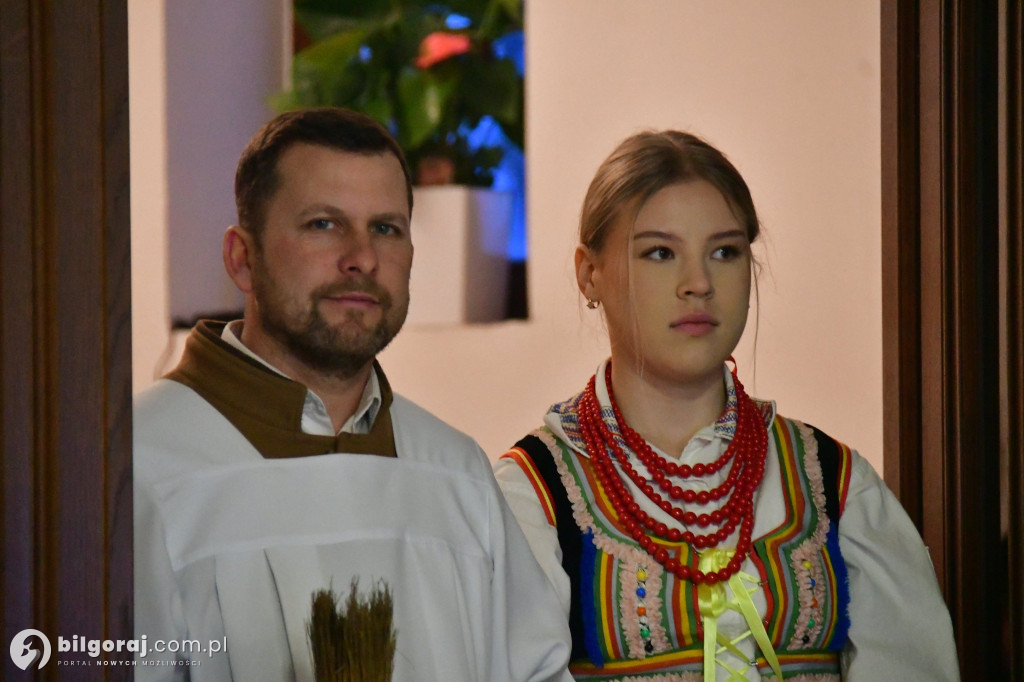 Łukowa połączyła tradycje. Orszak Trzech Króli, dunajowanie i lekcja tożsamości