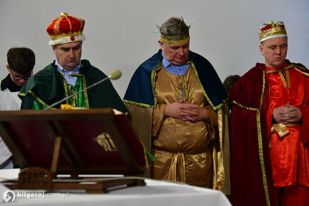 Łukowa połączyła tradycje. Orszak Trzech Króli, dunajowanie i lekcja tożsamości