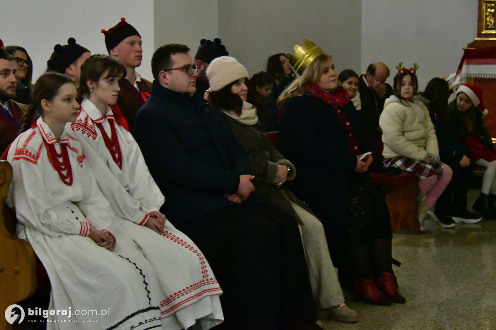Łukowa połączyła tradycje. Orszak Trzech Króli, dunajowanie i lekcja tożsamości