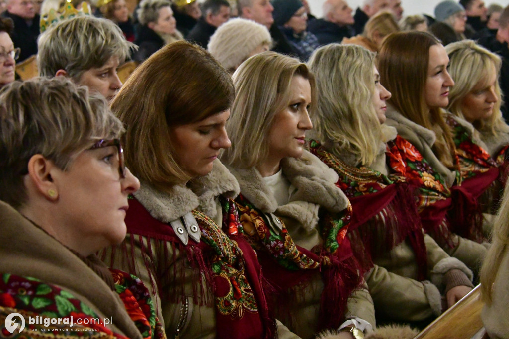 Łukowa połączyła tradycje. Orszak Trzech Króli, dunajowanie i lekcja tożsamości
