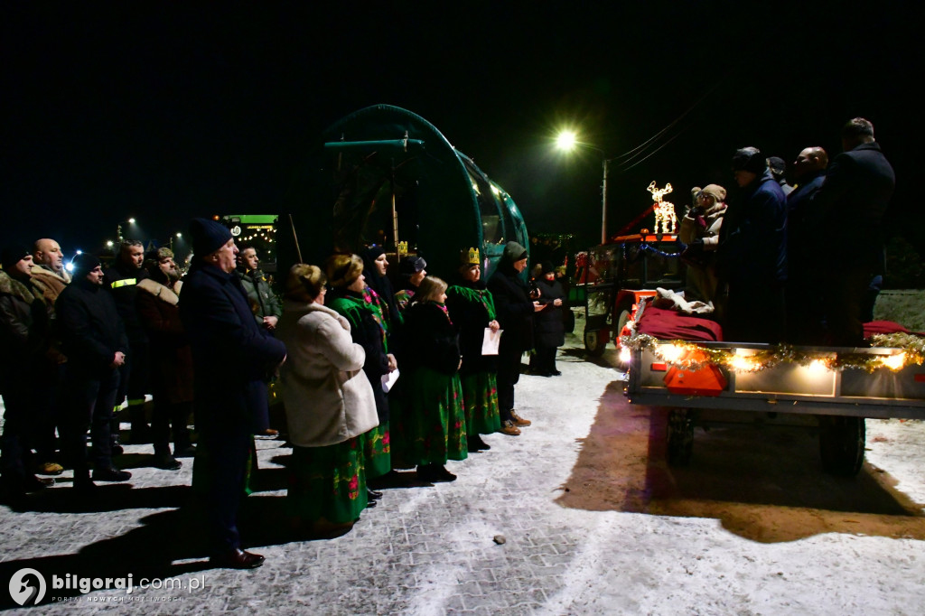 Łukowa połączyła tradycje. Orszak Trzech Króli, dunajowanie i lekcja tożsamości