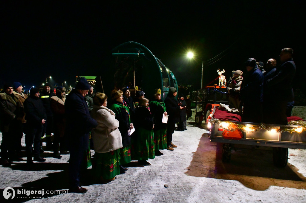 Łukowa połączyła tradycje. Orszak Trzech Króli, dunajowanie i lekcja tożsamości