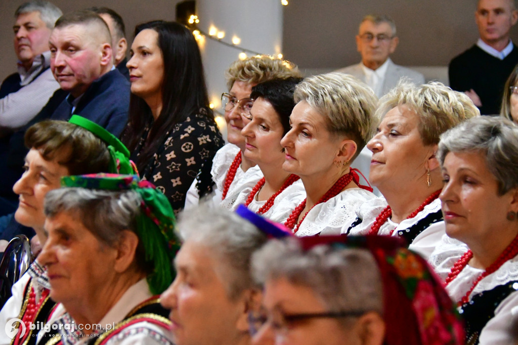 Złota Gwiazda Betlejemska zaświeciła w Obszy. Relacja z IV Konkursu Kolęd