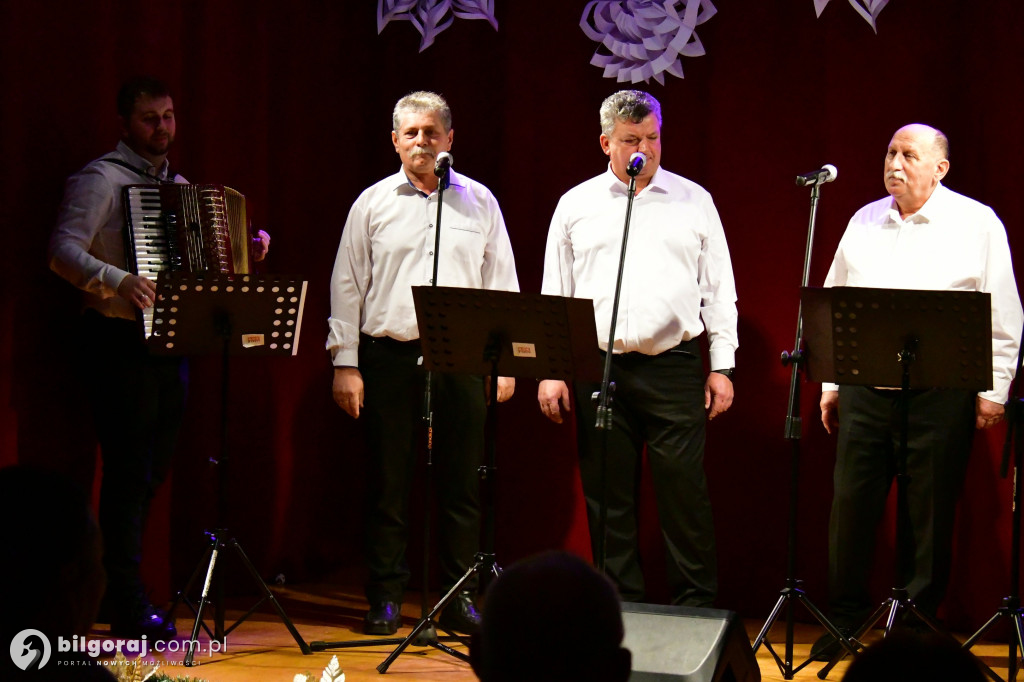 Złota Gwiazda Betlejemska zaświeciła w Obszy. Relacja z IV Konkursu Kolęd