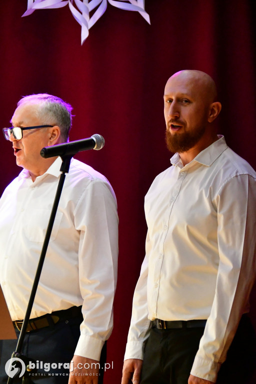 Złota Gwiazda Betlejemska zaświeciła w Obszy. Relacja z IV Konkursu Kolęd