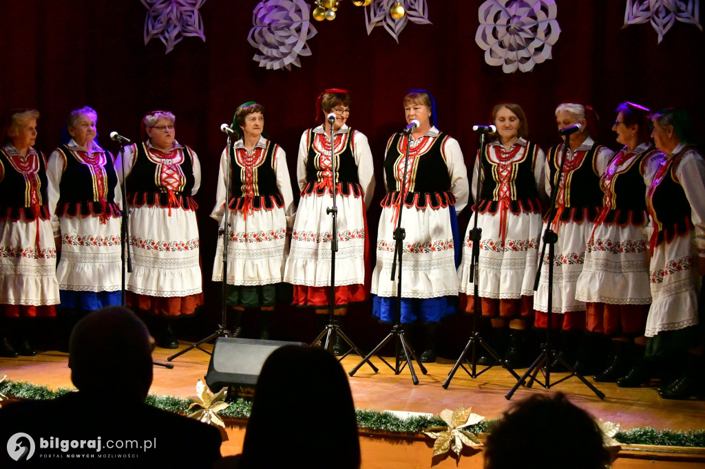 Złota Gwiazda Betlejemska zaświeciła w Obszy. Relacja z IV Konkursu Kolęd