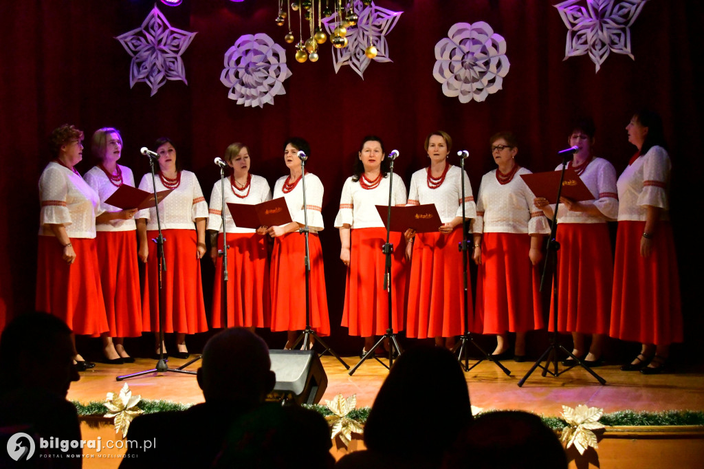 Złota Gwiazda Betlejemska zaświeciła w Obszy. Relacja z IV Konkursu Kolęd