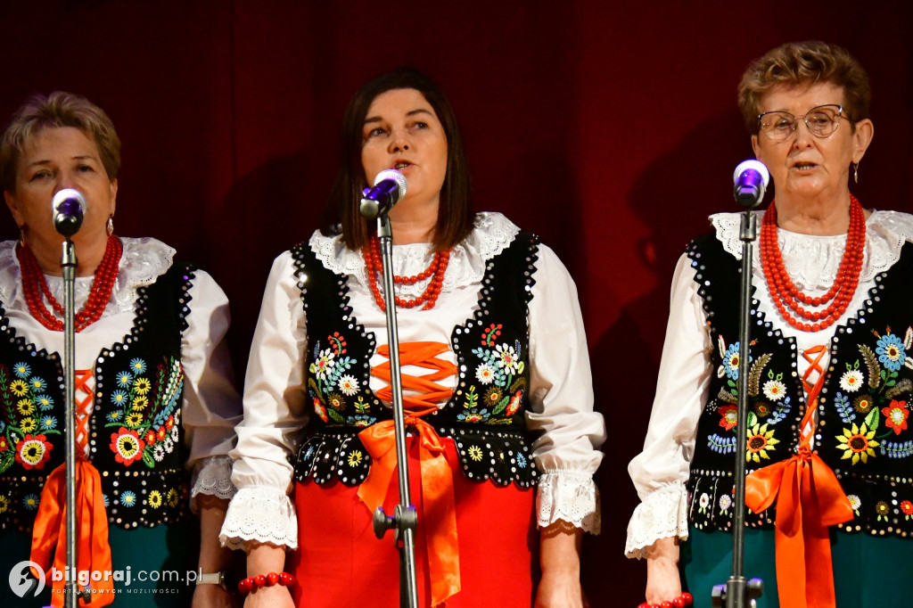 Złota Gwiazda Betlejemska zaświeciła w Obszy. Relacja z IV Konkursu Kolęd