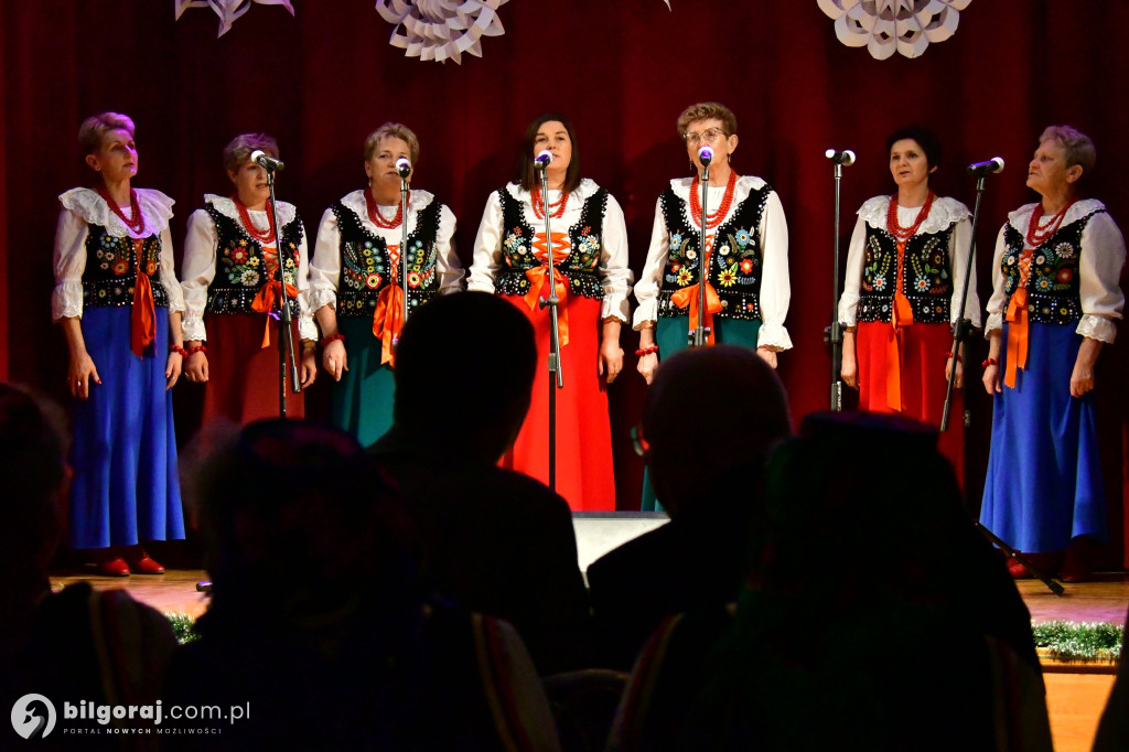 Złota Gwiazda Betlejemska zaświeciła w Obszy. Relacja z IV Konkursu Kolęd