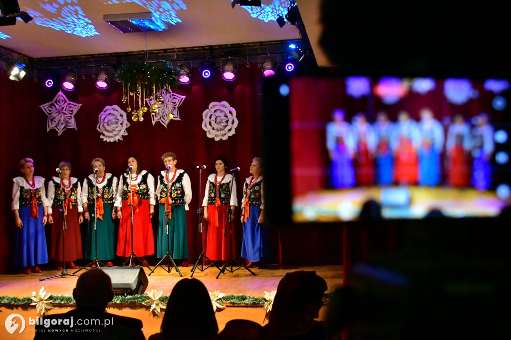 Złota Gwiazda Betlejemska zaświeciła w Obszy. Relacja z IV Konkursu Kolęd