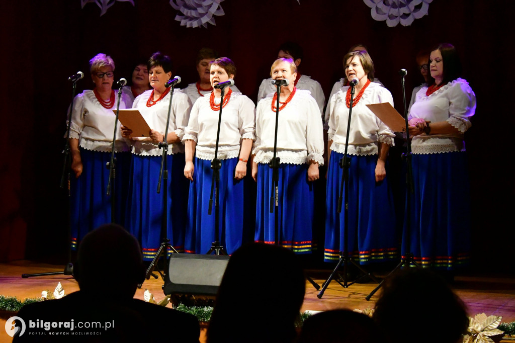 Złota Gwiazda Betlejemska zaświeciła w Obszy. Relacja z IV Konkursu Kolęd