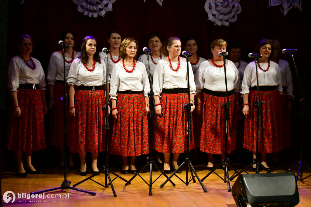 Złota Gwiazda Betlejemska zaświeciła w Obszy. Relacja z IV Konkursu Kolęd