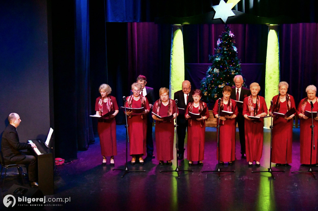Herody na scenie Biłgorajskiego Centrum Kultury i kolędowanie z seniorami