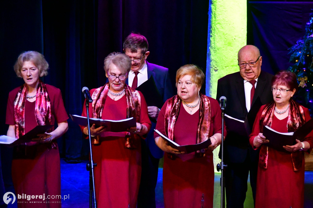 Herody na scenie Biłgorajskiego Centrum Kultury i kolędowanie z seniorami