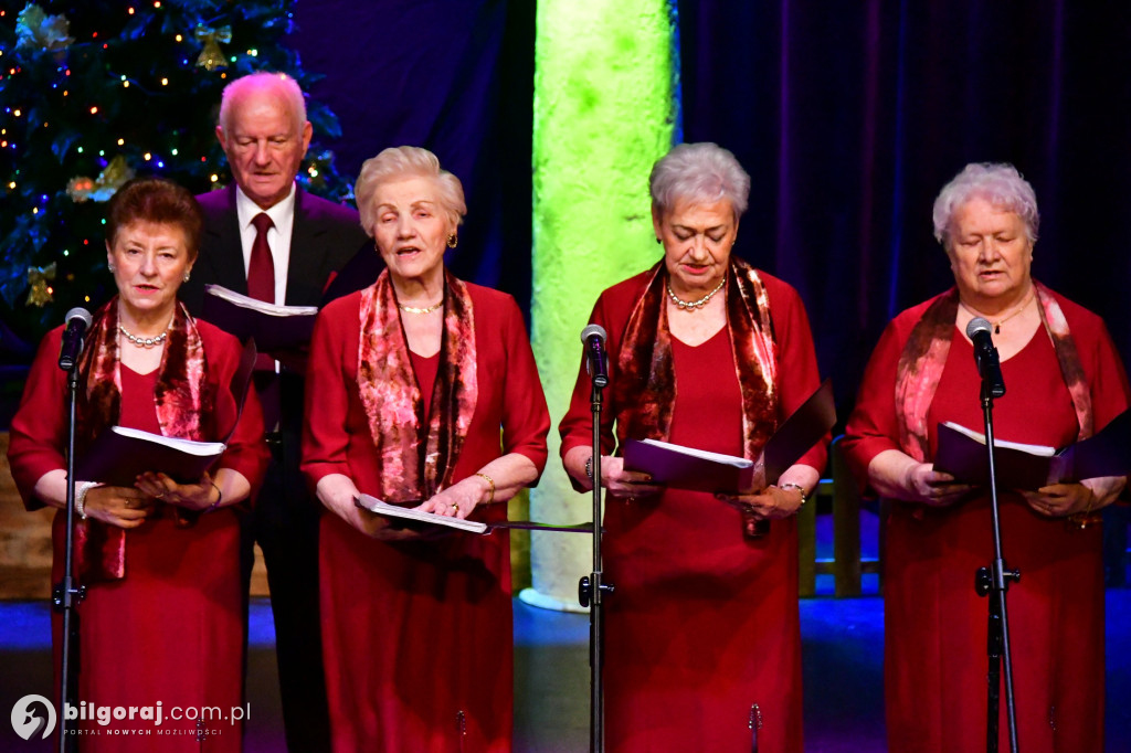 Herody na scenie Biłgorajskiego Centrum Kultury i kolędowanie z seniorami