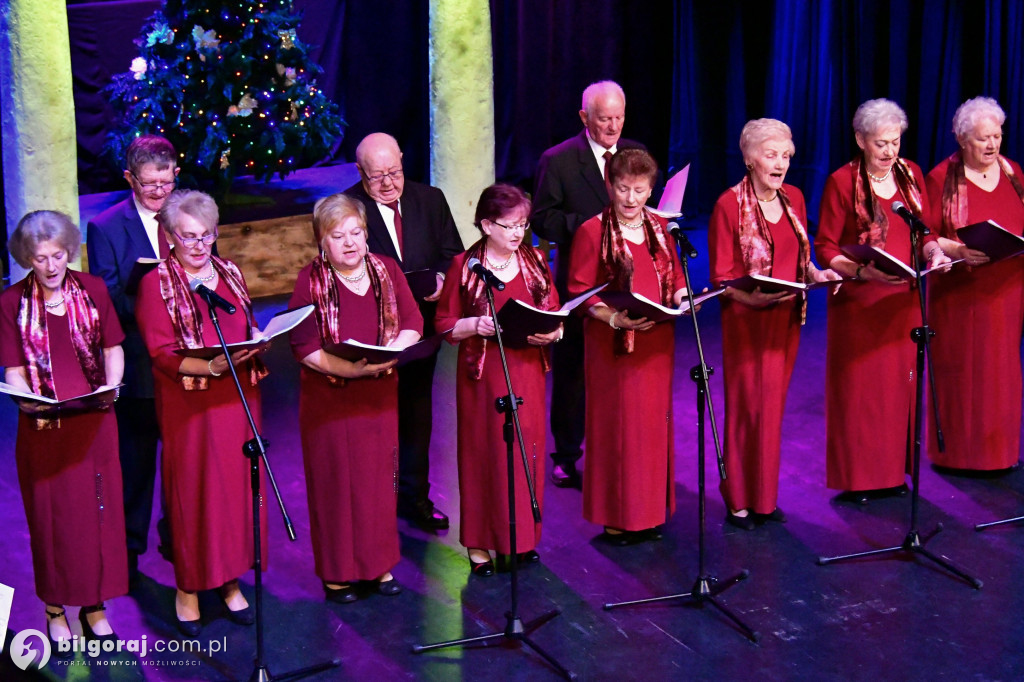 Herody na scenie Biłgorajskiego Centrum Kultury i kolędowanie z seniorami