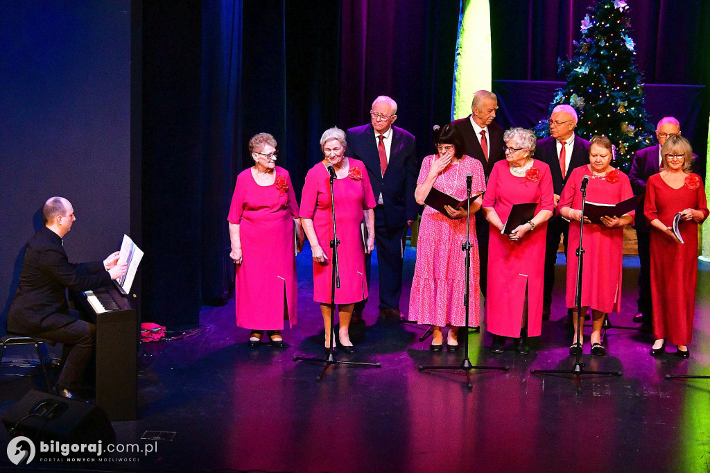 Herody na scenie Biłgorajskiego Centrum Kultury i kolędowanie z seniorami