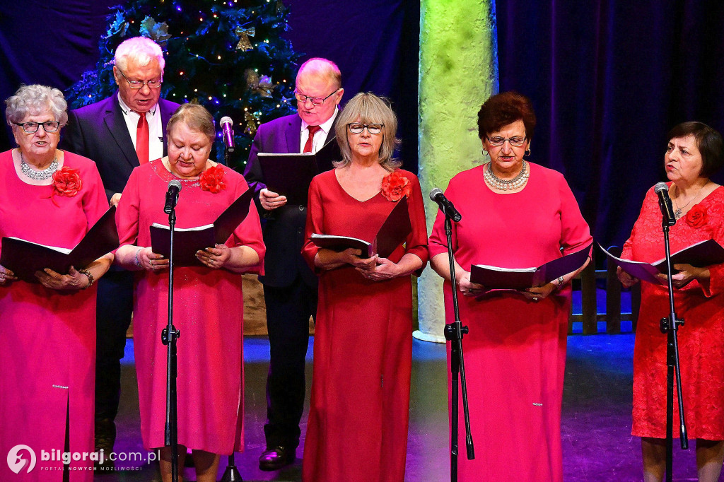 Herody na scenie Biłgorajskiego Centrum Kultury i kolędowanie z seniorami