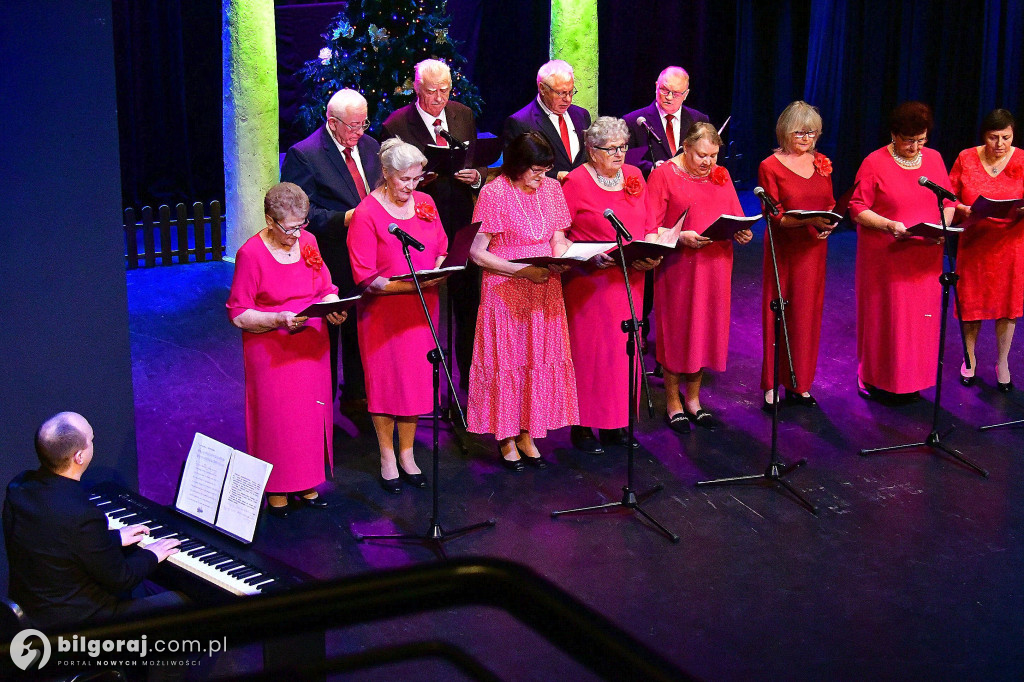 Herody na scenie Biłgorajskiego Centrum Kultury i kolędowanie z seniorami