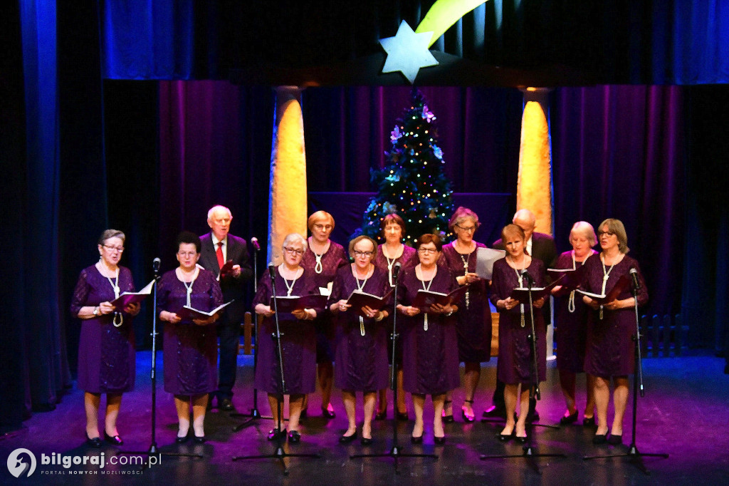 Herody na scenie Biłgorajskiego Centrum Kultury i kolędowanie z seniorami