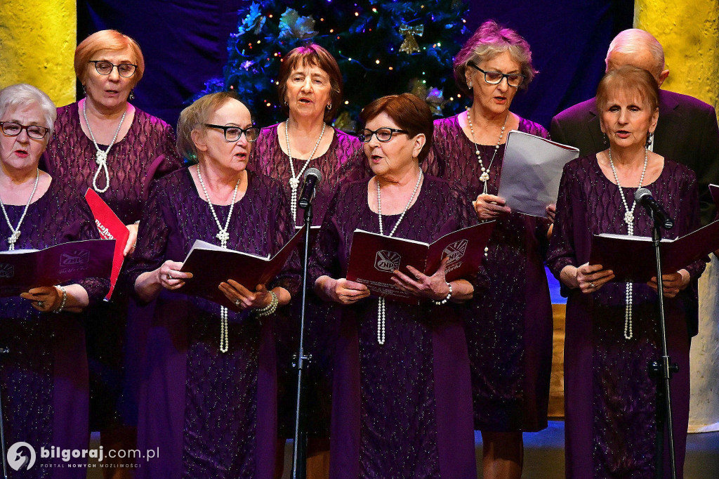 Herody na scenie Biłgorajskiego Centrum Kultury i kolędowanie z seniorami