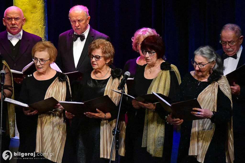 Herody na scenie Biłgorajskiego Centrum Kultury i kolędowanie z seniorami