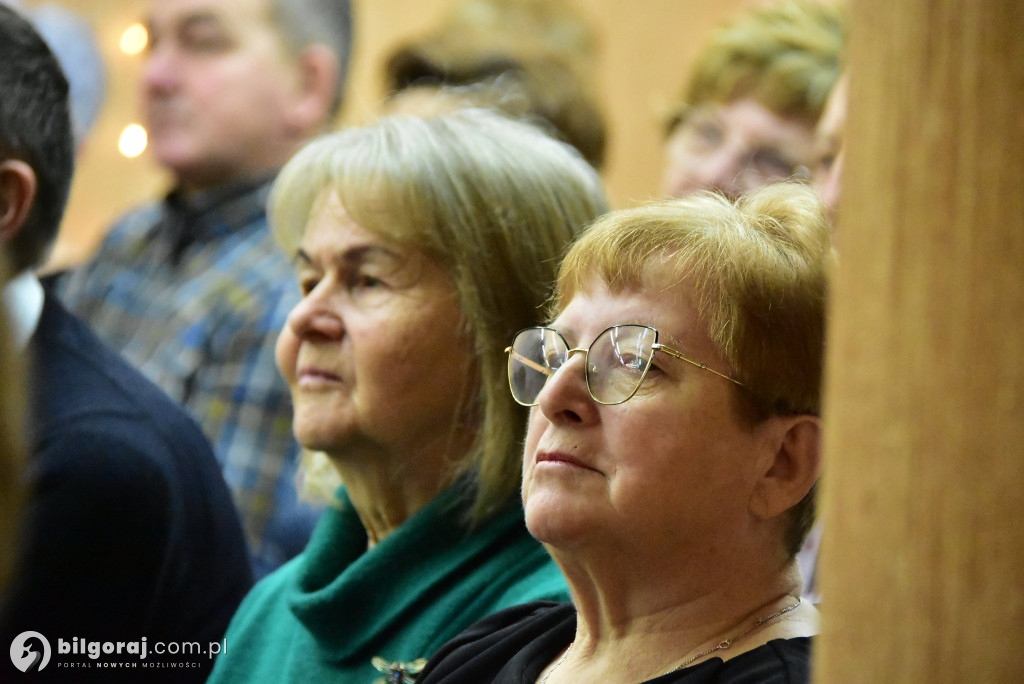 Noworoczne kolędowanie i teatr w Gromadzie w gminie Biłgoraj