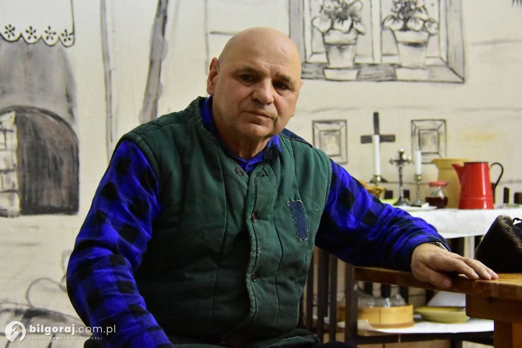 Noworoczne kolędowanie i teatr w Gromadzie w gminie Biłgoraj