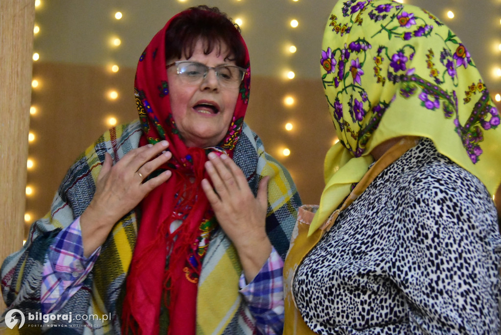 Noworoczne kolędowanie i teatr w Gromadzie w gminie Biłgoraj