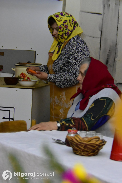 Noworoczne kolędowanie i teatr w Gromadzie w gminie Biłgoraj