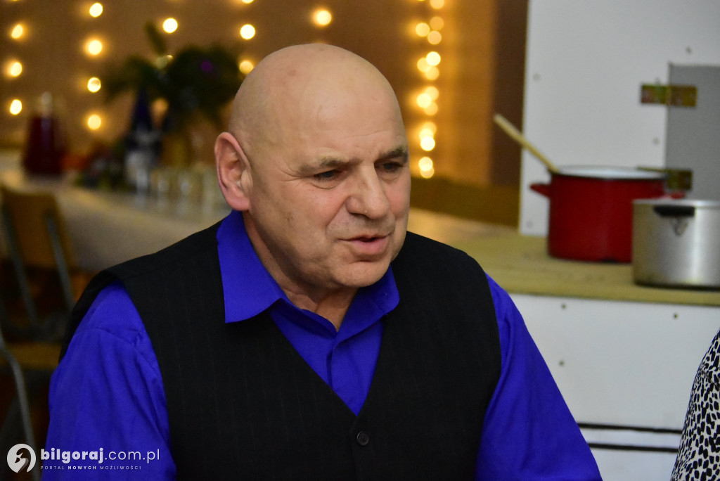 Noworoczne kolędowanie i teatr w Gromadzie w gminie Biłgoraj