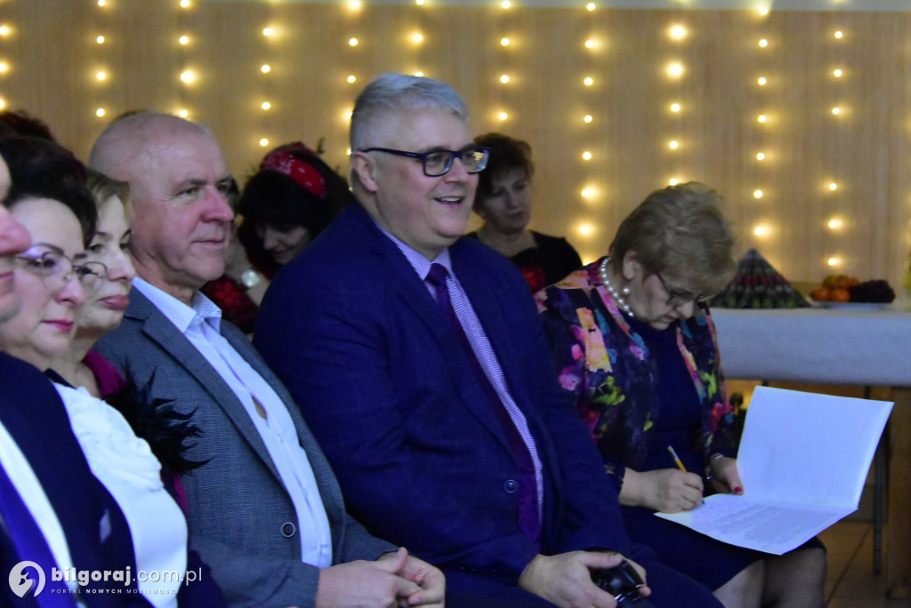 Noworoczne kolędowanie i teatr w Gromadzie w gminie Biłgoraj