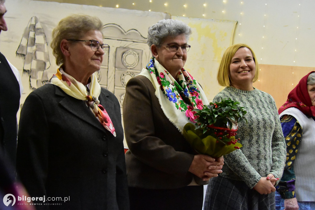 Noworoczne kolędowanie i teatr w Gromadzie w gminie Biłgoraj