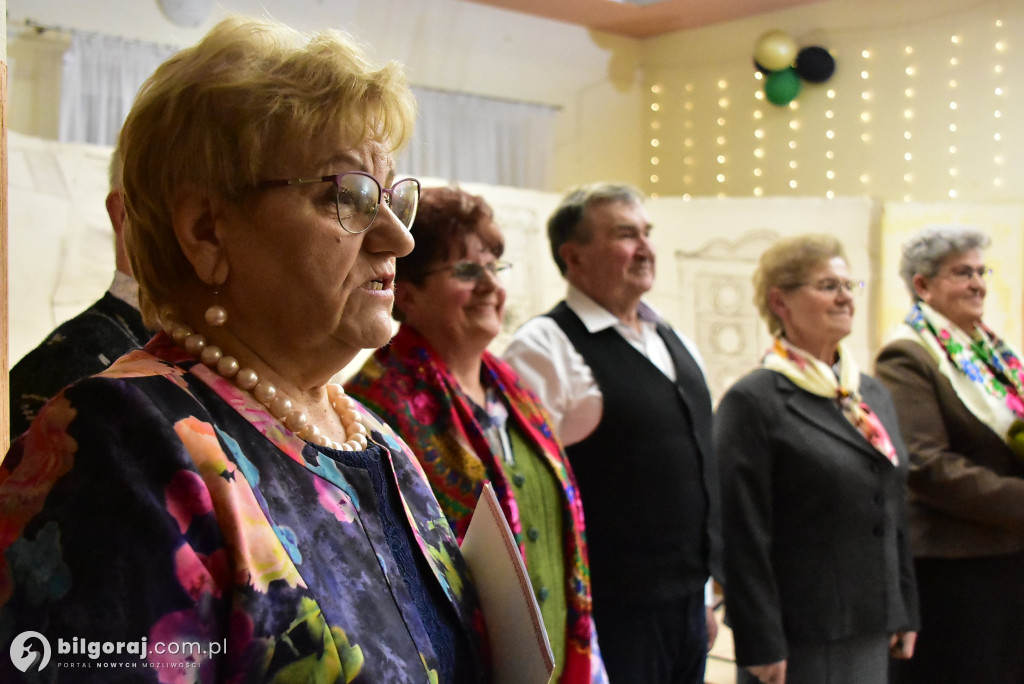 Noworoczne kolędowanie i teatr w Gromadzie w gminie Biłgoraj