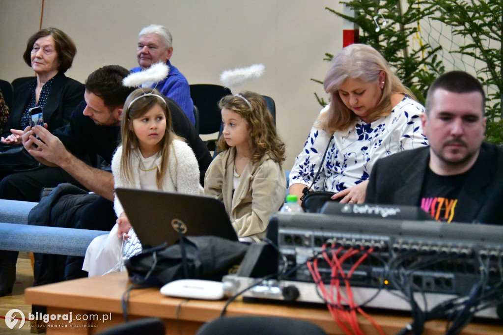 W Stanisławowie kolędują i pomagają