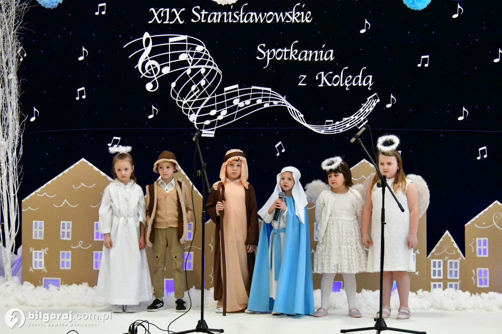 W Stanisławowie kolędują i pomagają