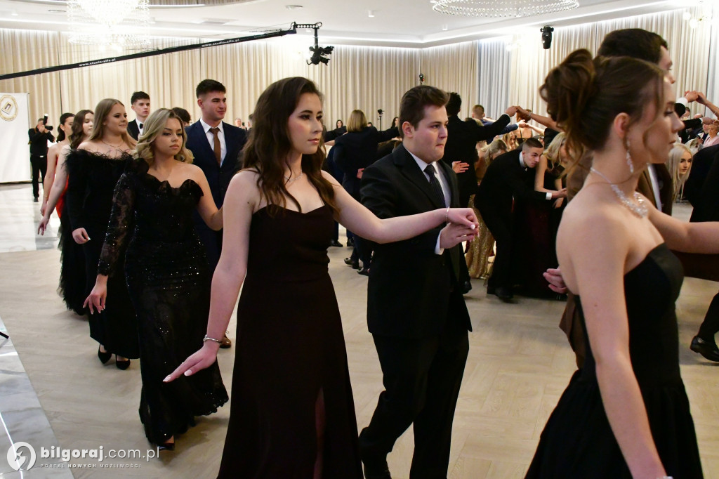 Poloneza czas zacząć! Studniówka biłgorajskiej Budowlanki