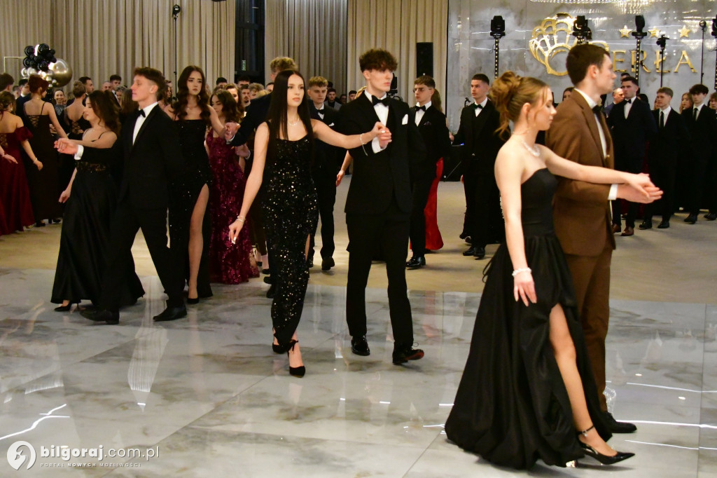 Poloneza czas zacząć! Studniówka biłgorajskiej Budowlanki