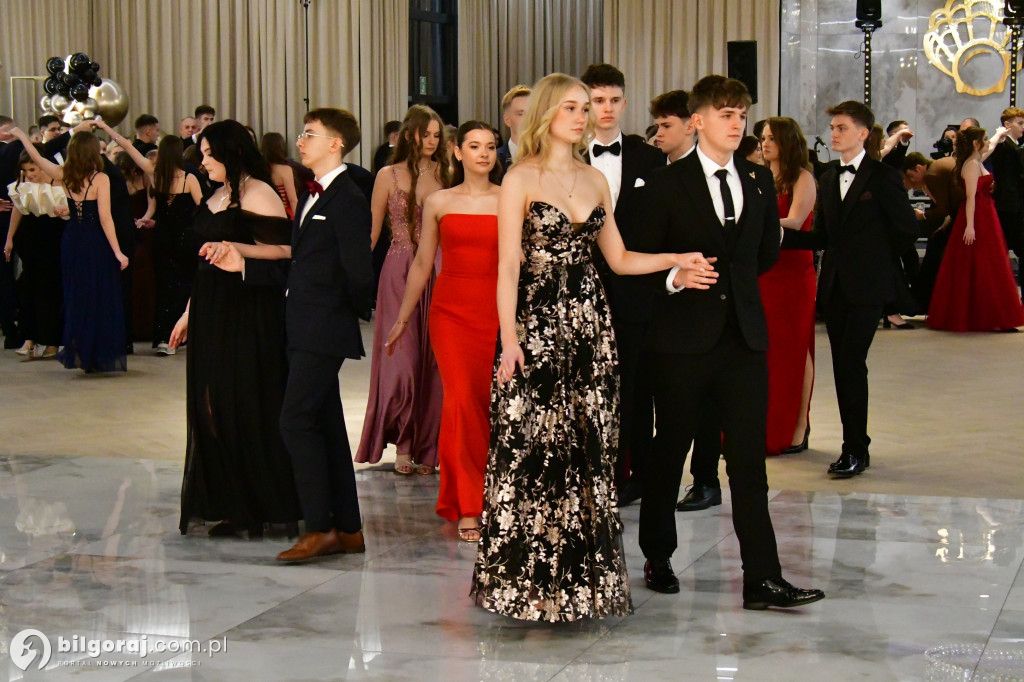 Poloneza czas zacząć! Studniówka biłgorajskiej Budowlanki