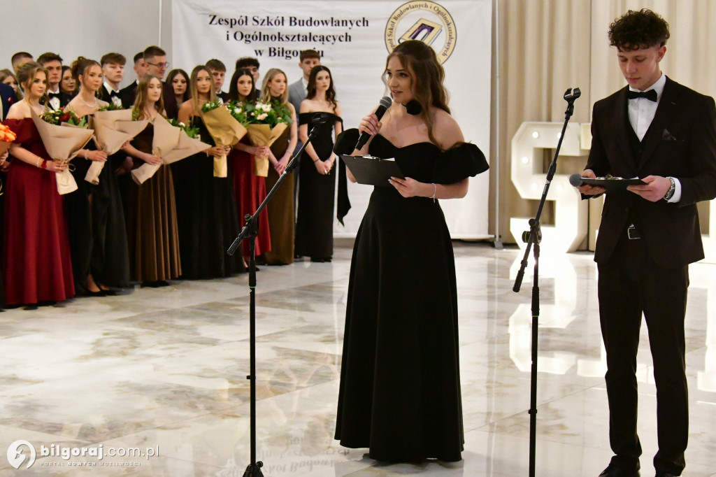 Poloneza czas zacząć! Studniówka biłgorajskiej Budowlanki