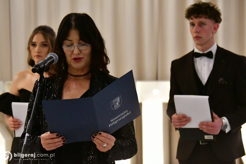 Poloneza czas zacząć! Studniówka biłgorajskiej Budowlanki