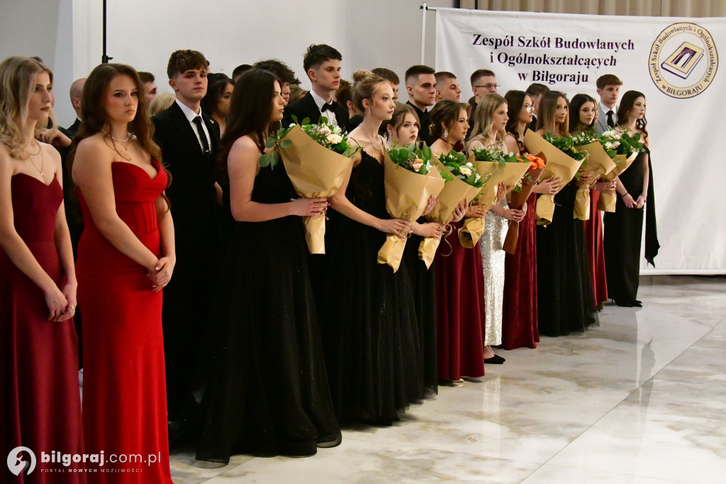 Poloneza czas zacząć! Studniówka biłgorajskiej Budowlanki