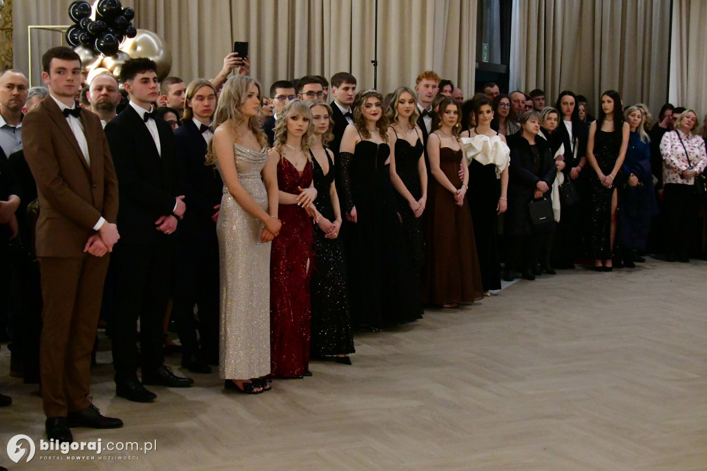 Poloneza czas zacząć! Studniówka biłgorajskiej Budowlanki