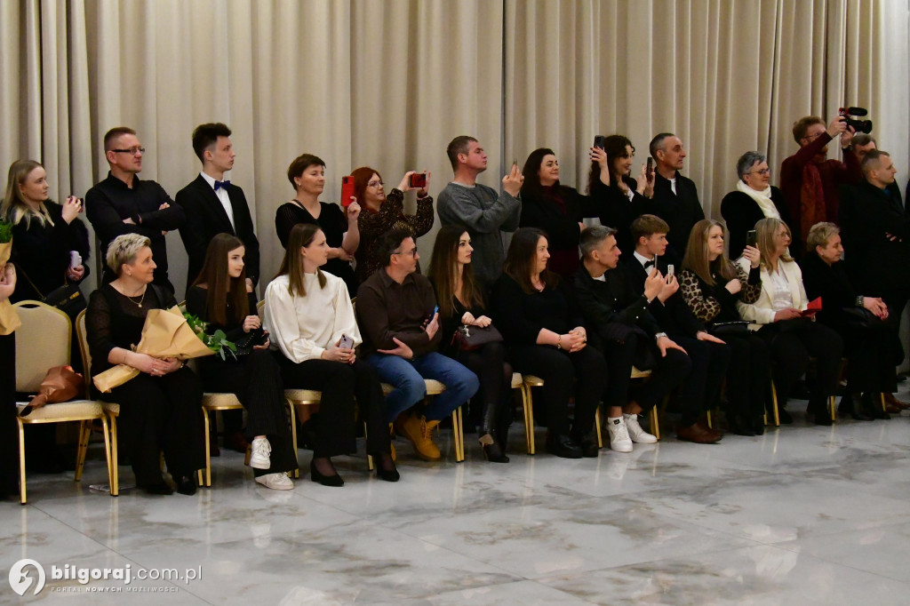 Poloneza czas zacząć! Studniówka biłgorajskiej Budowlanki