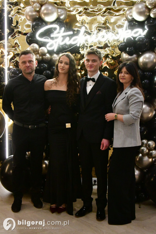 Poloneza czas zacząć! Studniówka biłgorajskiej Budowlanki