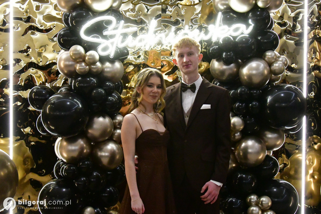 Poloneza czas zacząć! Studniówka biłgorajskiej Budowlanki