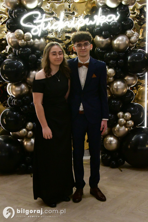 Poloneza czas zacząć! Studniówka biłgorajskiej Budowlanki