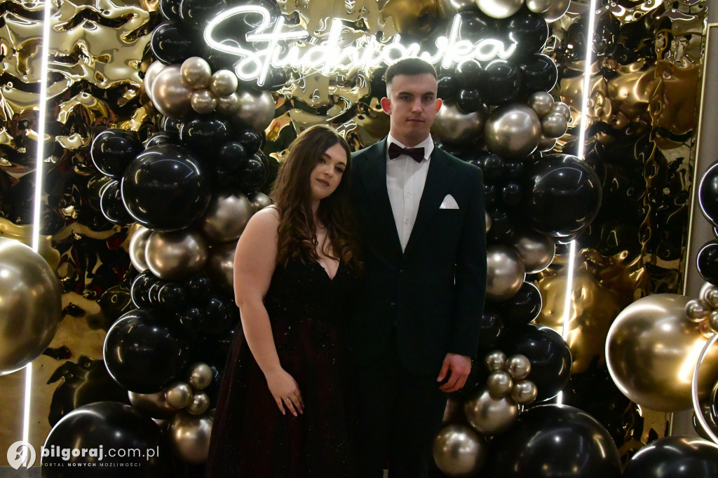 Poloneza czas zacząć! Studniówka biłgorajskiej Budowlanki