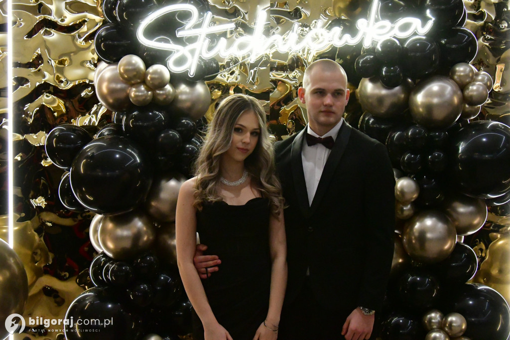 Poloneza czas zacząć! Studniówka biłgorajskiej Budowlanki